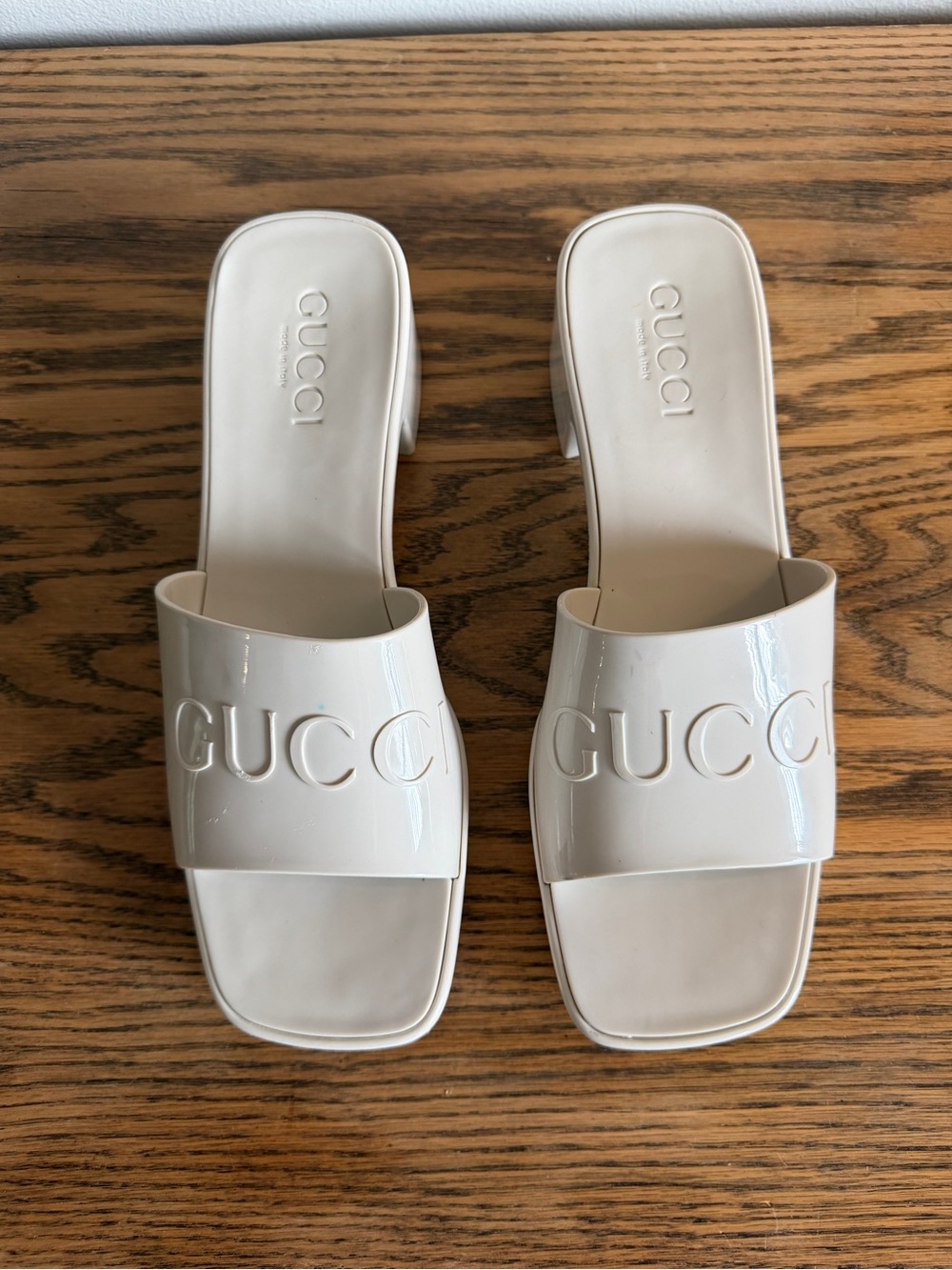 Gucci White Heel Rubber Slides sz 10/41